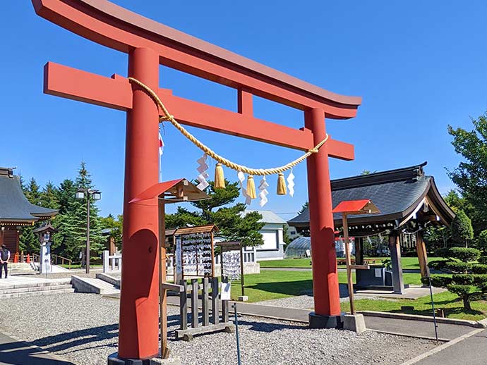 美瑛神社の鳥居