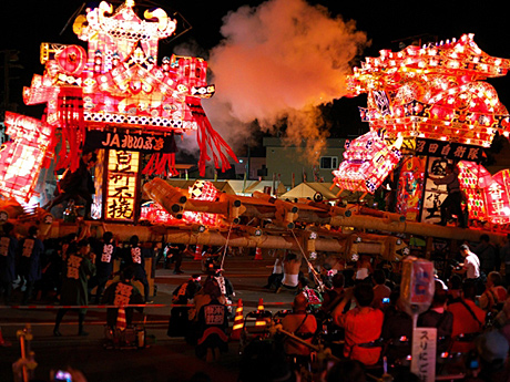 沼田町の夜高あんどん祭り